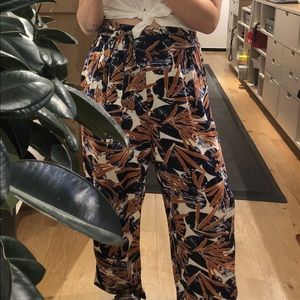 Mossimo Wide Leg Printed Pant Size M